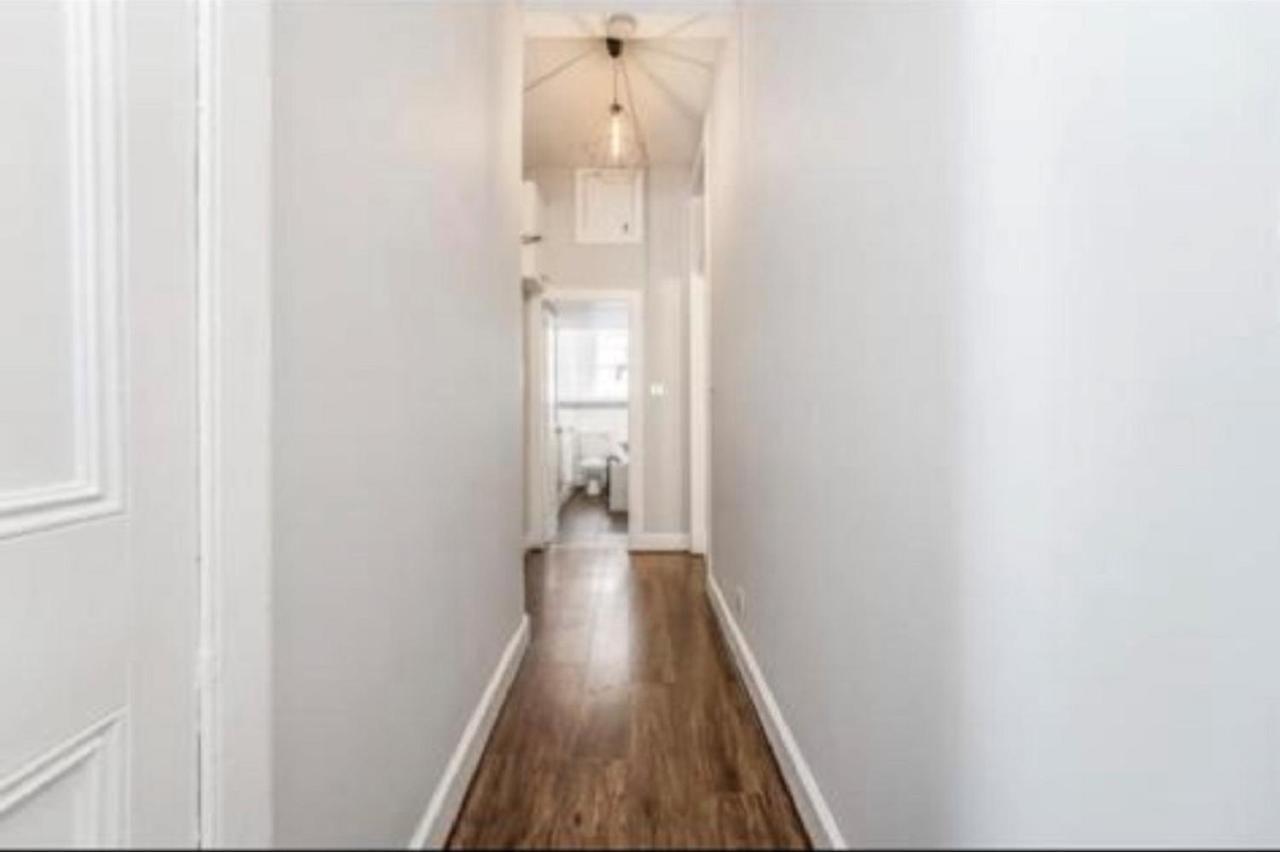 Spacious & Comfortable 3 Bedroom Apartment - Near City Centre - Free Parking Available - Sleeps Up To 5 Guests Edinburgh Bagian luar foto